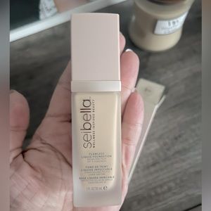 Sei Bella by Melaleuca liquid foundation and pump. New. Never used.